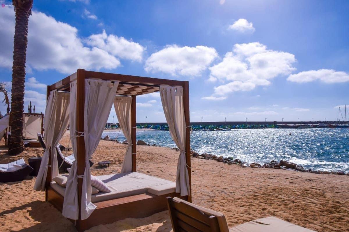 Fleet Club Mahrousa Alexandrië Buitenkant foto Beach in Marina El Alamein