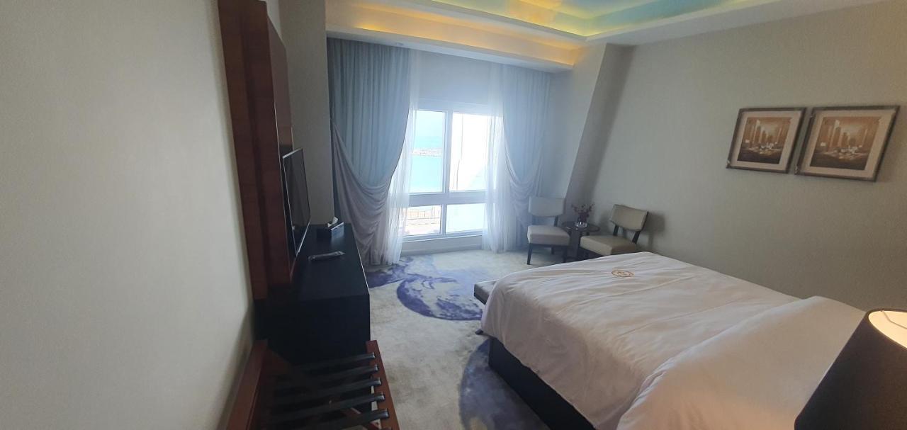Fleet Club Mahrousa Alexandrië Buitenkant foto A bedroom at the hotel