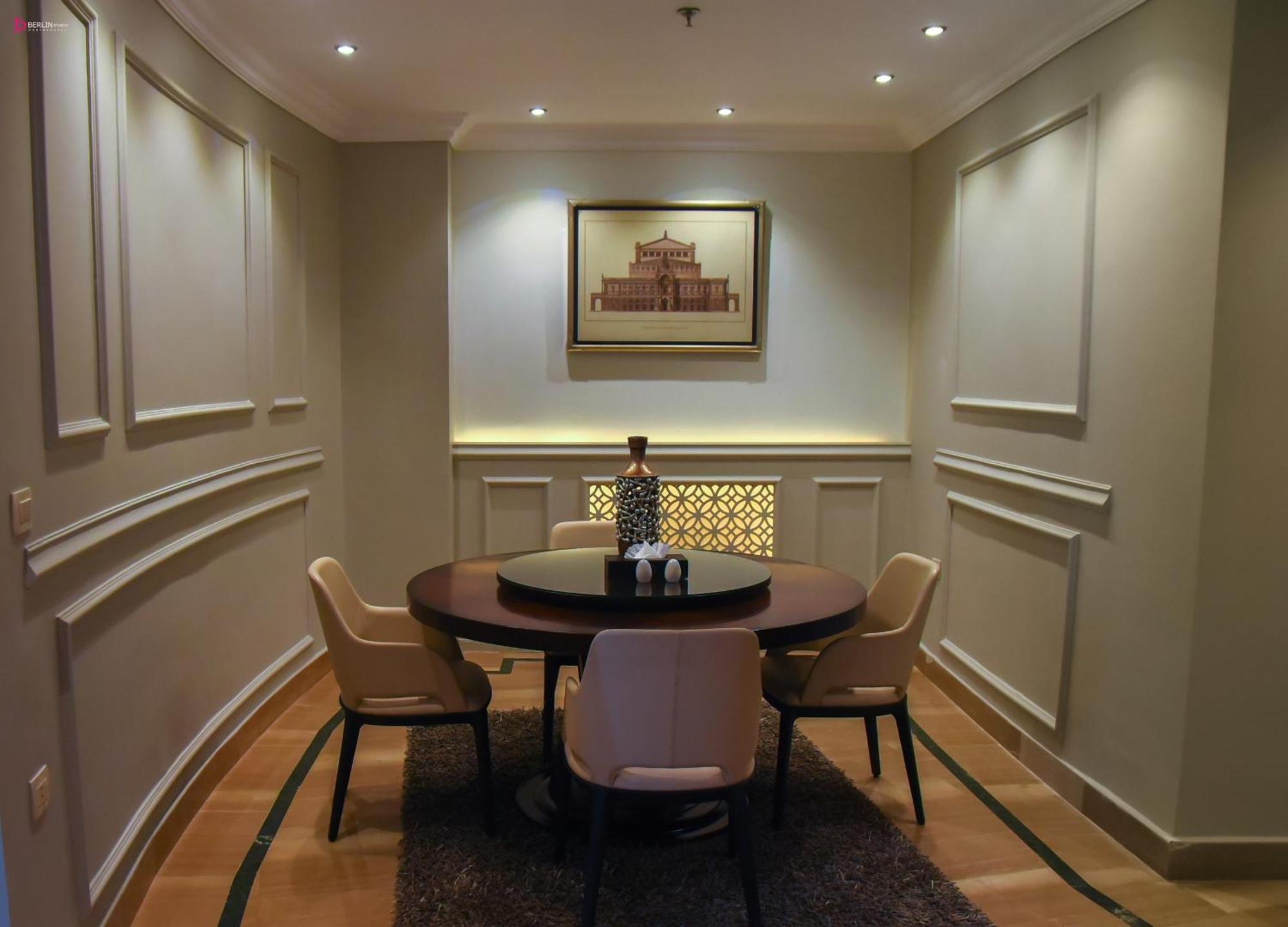 Fleet Club Mahrousa Alexandrië Buitenkant foto A small dining room